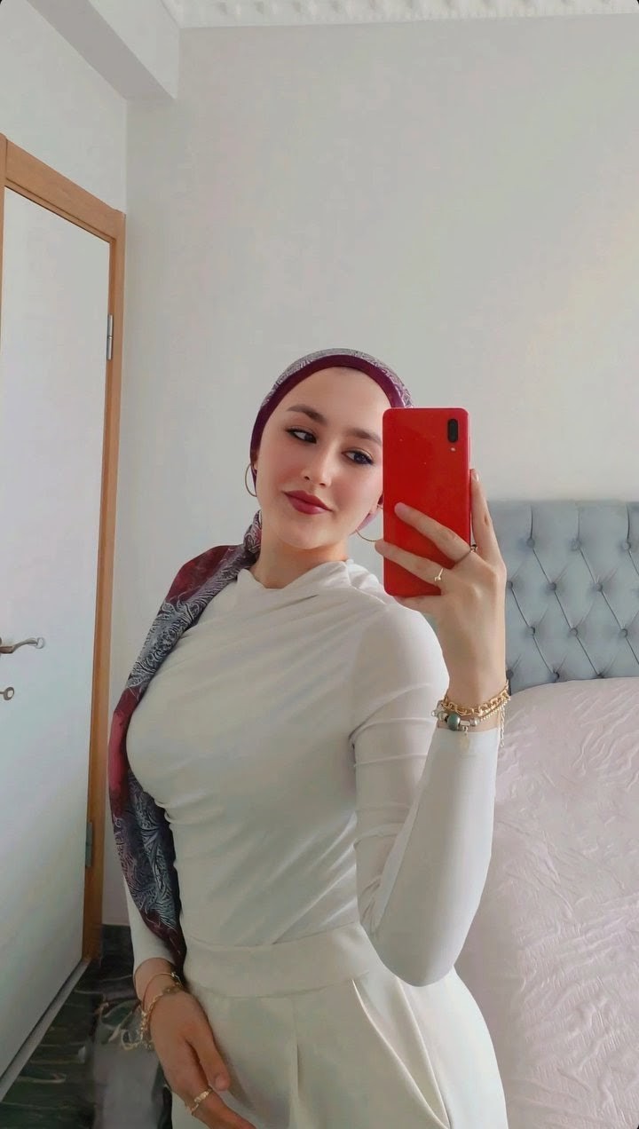 Güzelyalı Elden Ödeme Bayan Escort Alara