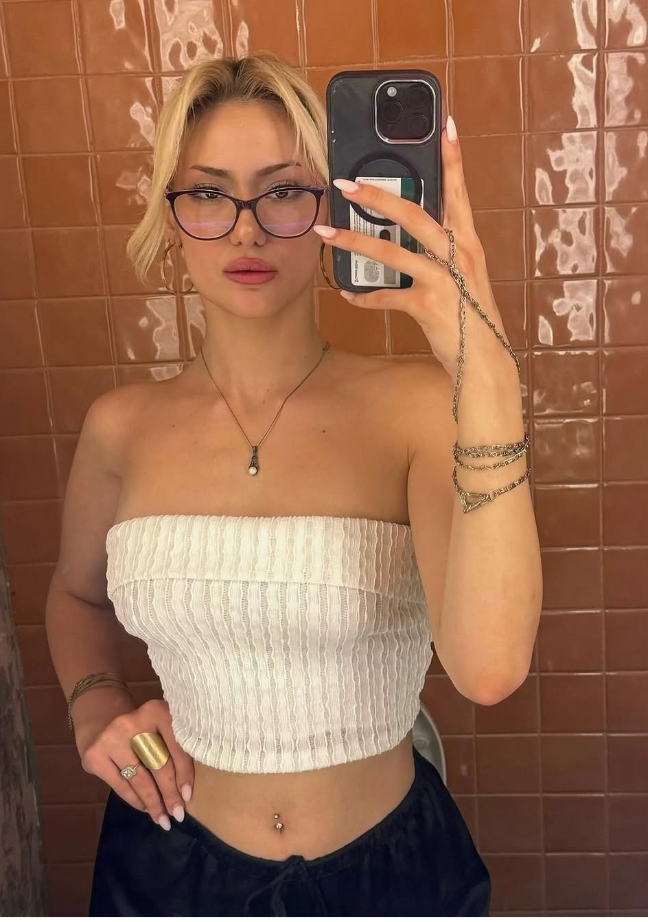 Çörüş Sürprizli Kadın Escort Bayan Eylem
