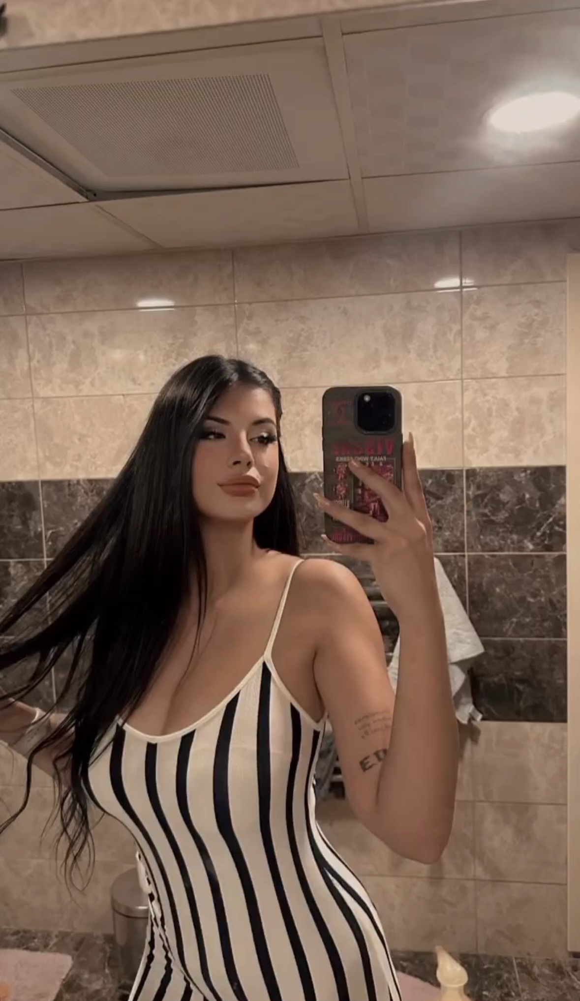 Kızıldağ Aşk Dolu Bayan Bayan Escort Hira