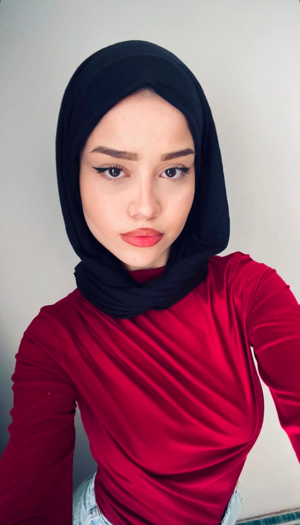 Karaisa Nazik Kadın Escort Ayşen