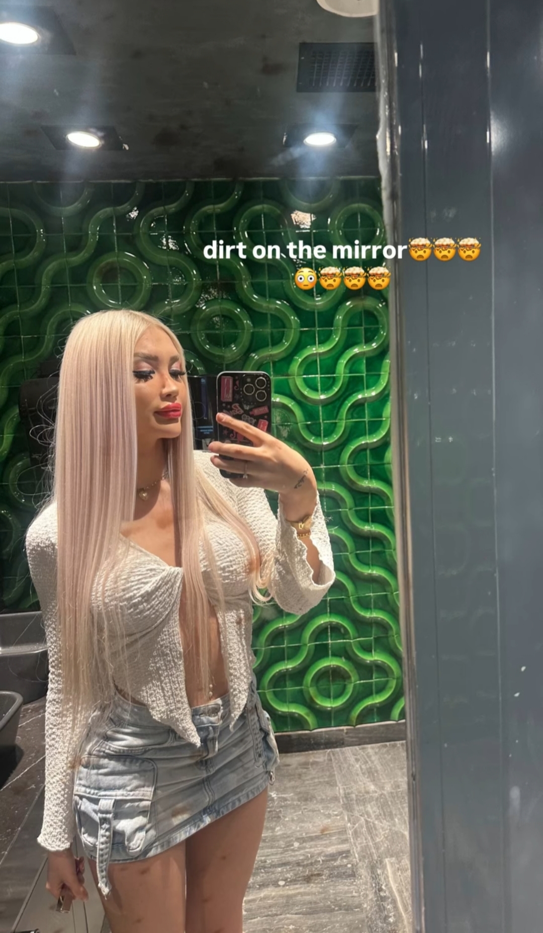 Zümrütova Swinger Escort Bayan Rabia